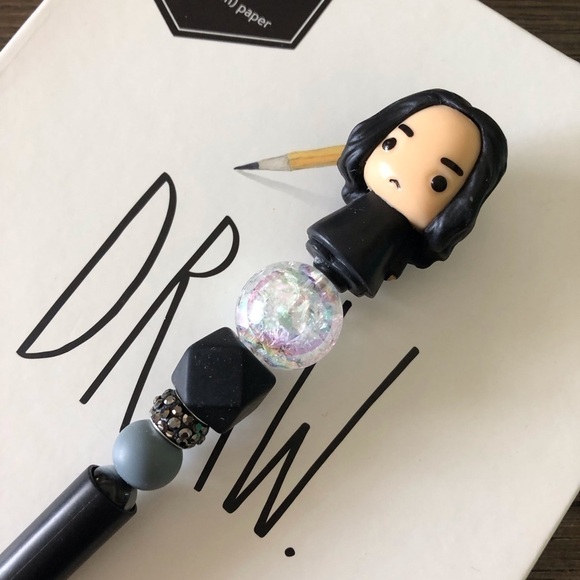 Harry Potter: Professor Severus Snape handmade beaded pen - Picture 1 of 3